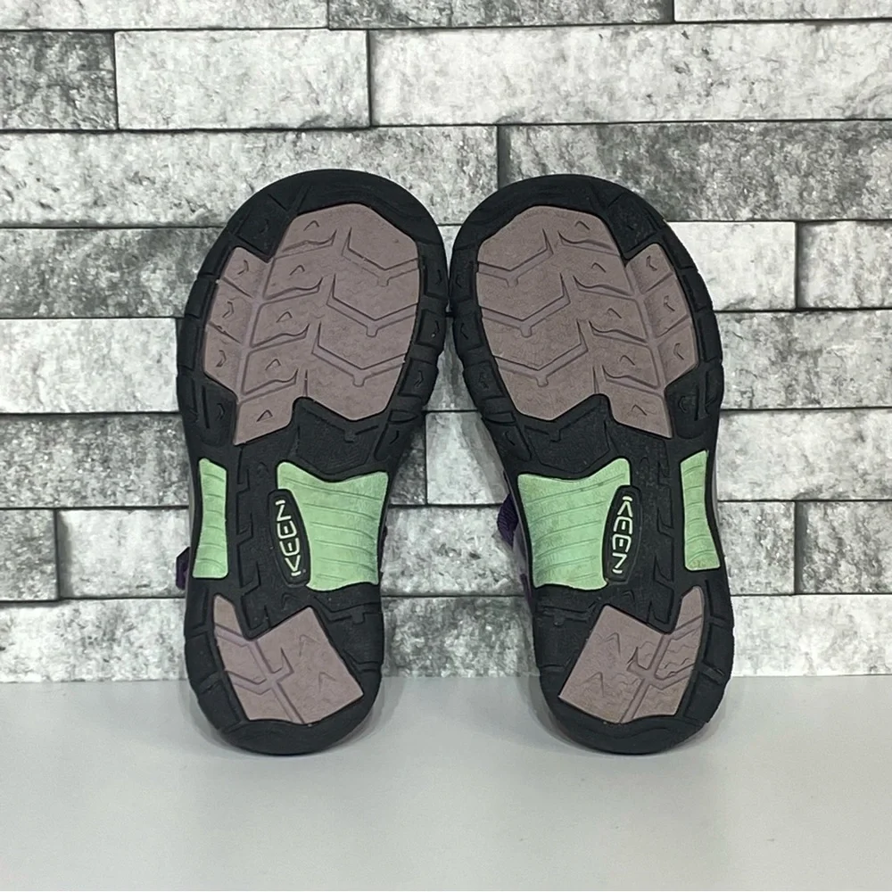 Keen Hiking Sandals Youth 2 Purple Closed Toe Waterproof Sandals - Picture 7 of 8